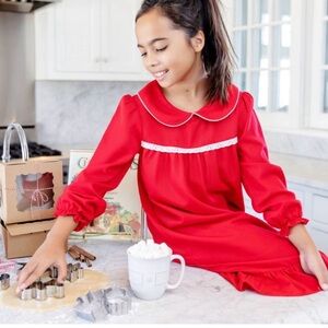 TBBC Goldie locks nightgown